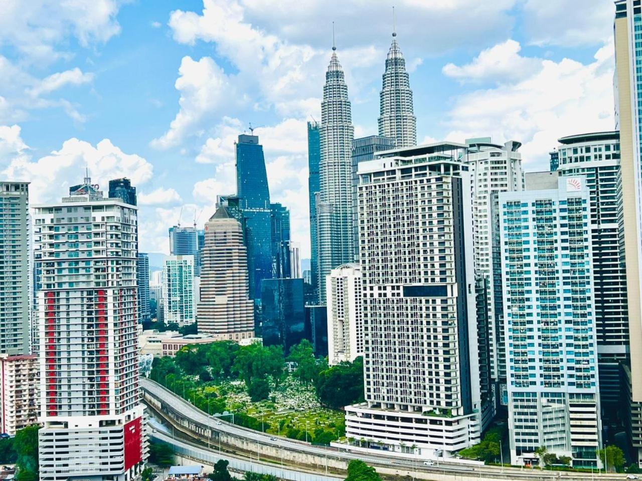 The Luxe Colony Skypool By Tasu Home Kuala Lumpur Bagian luar foto