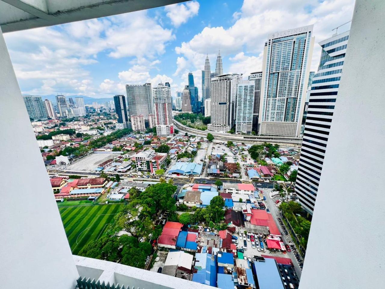 The Luxe Colony Skypool By Tasu Home Kuala Lumpur Bagian luar foto