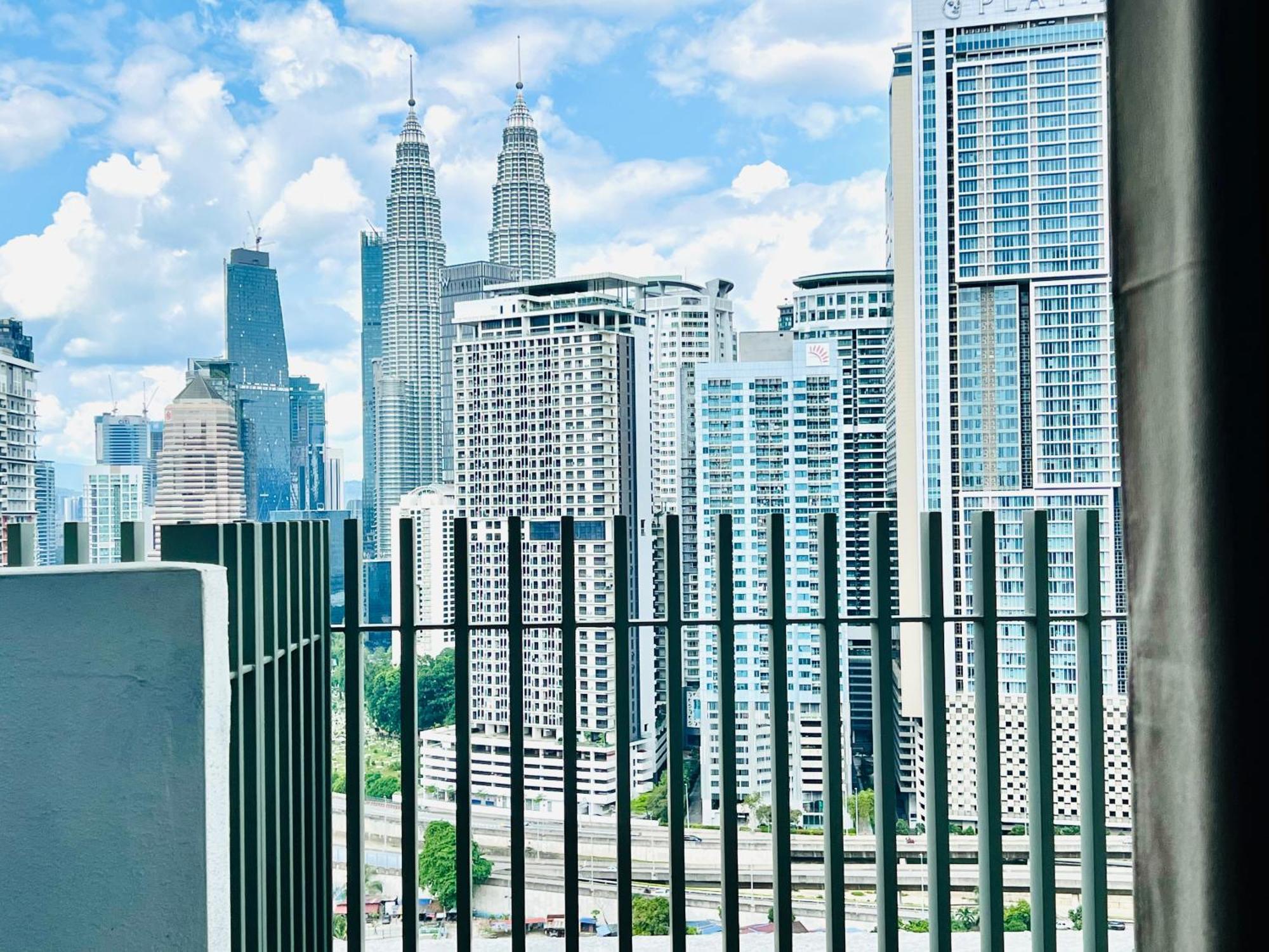 The Luxe Colony Skypool By Tasu Home Kuala Lumpur Bagian luar foto